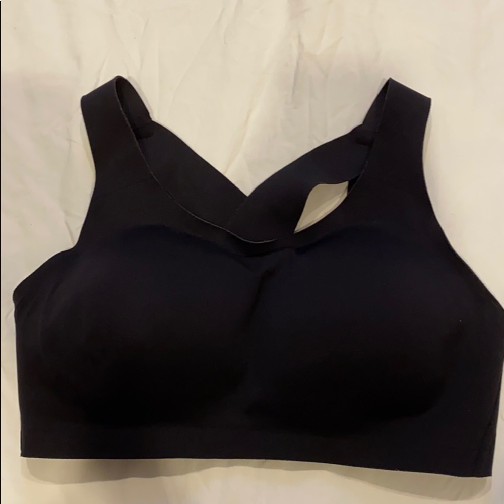Lululemon Enlite bra 36DD
